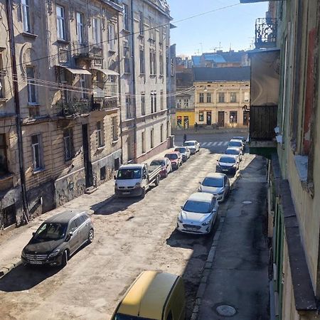 Apartment On Sheptytskyh 27 Lviv Exterior photo